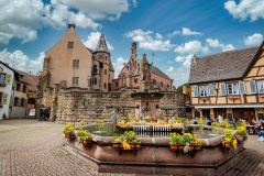 Saint Leon Square in Springtime